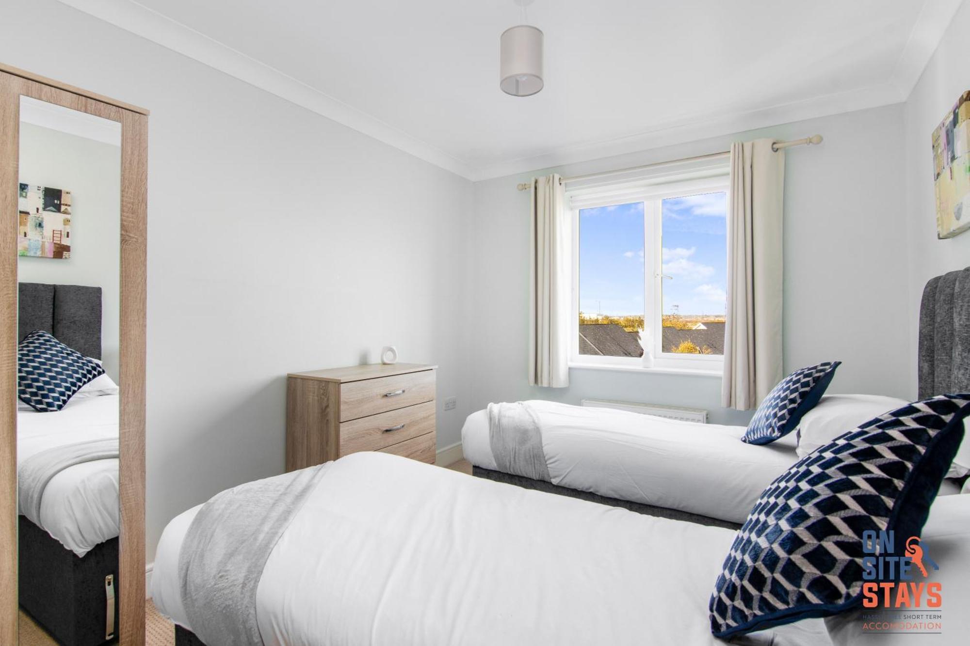 Onsitestays - Cosy 2-Bedroom Apartment With Free Parking, Wi-Fi & London Links Northfleet Luaran gambar