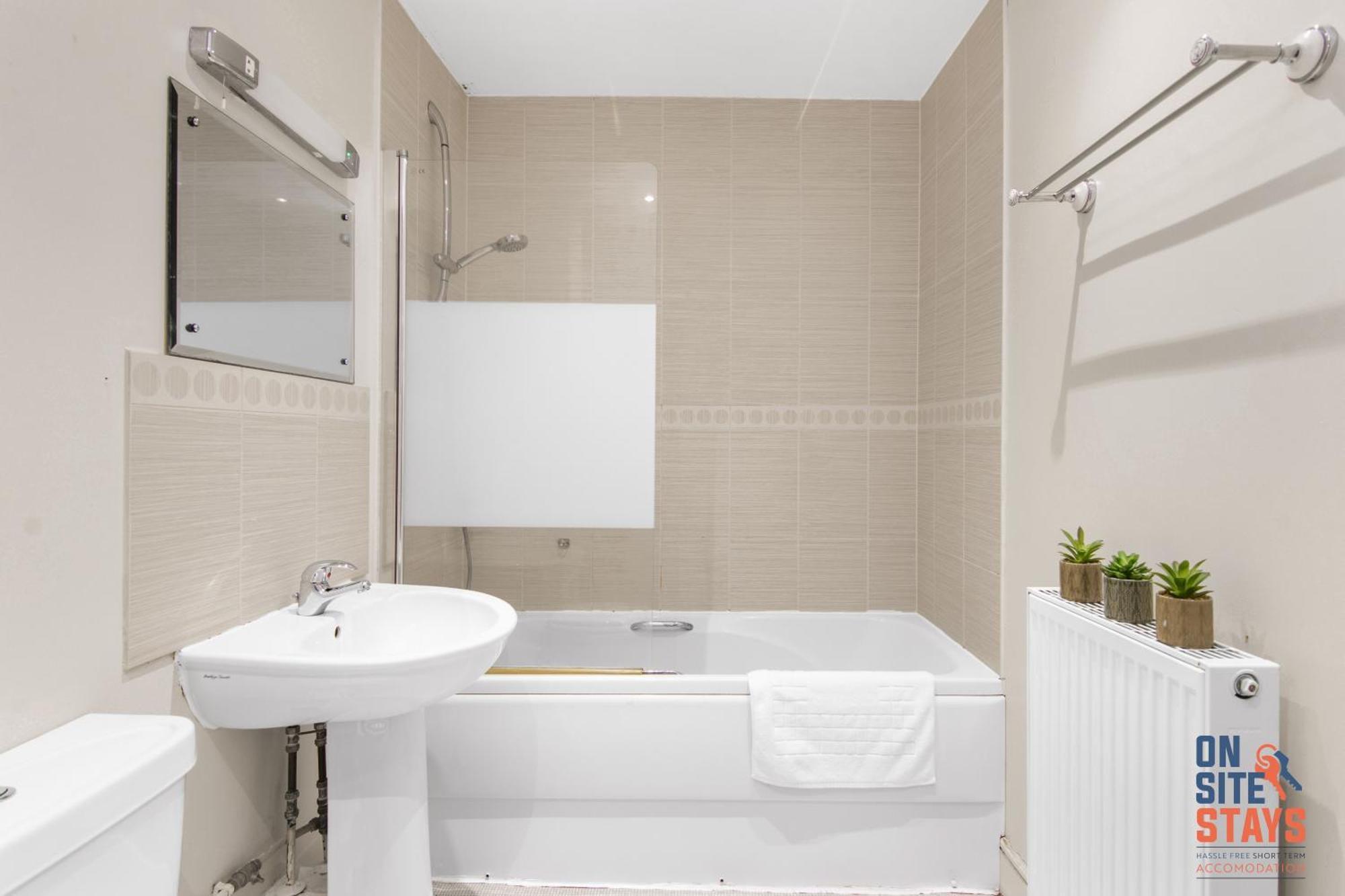 Onsitestays - Cosy 2-Bedroom Apartment With Free Parking, Wi-Fi & London Links Northfleet Luaran gambar