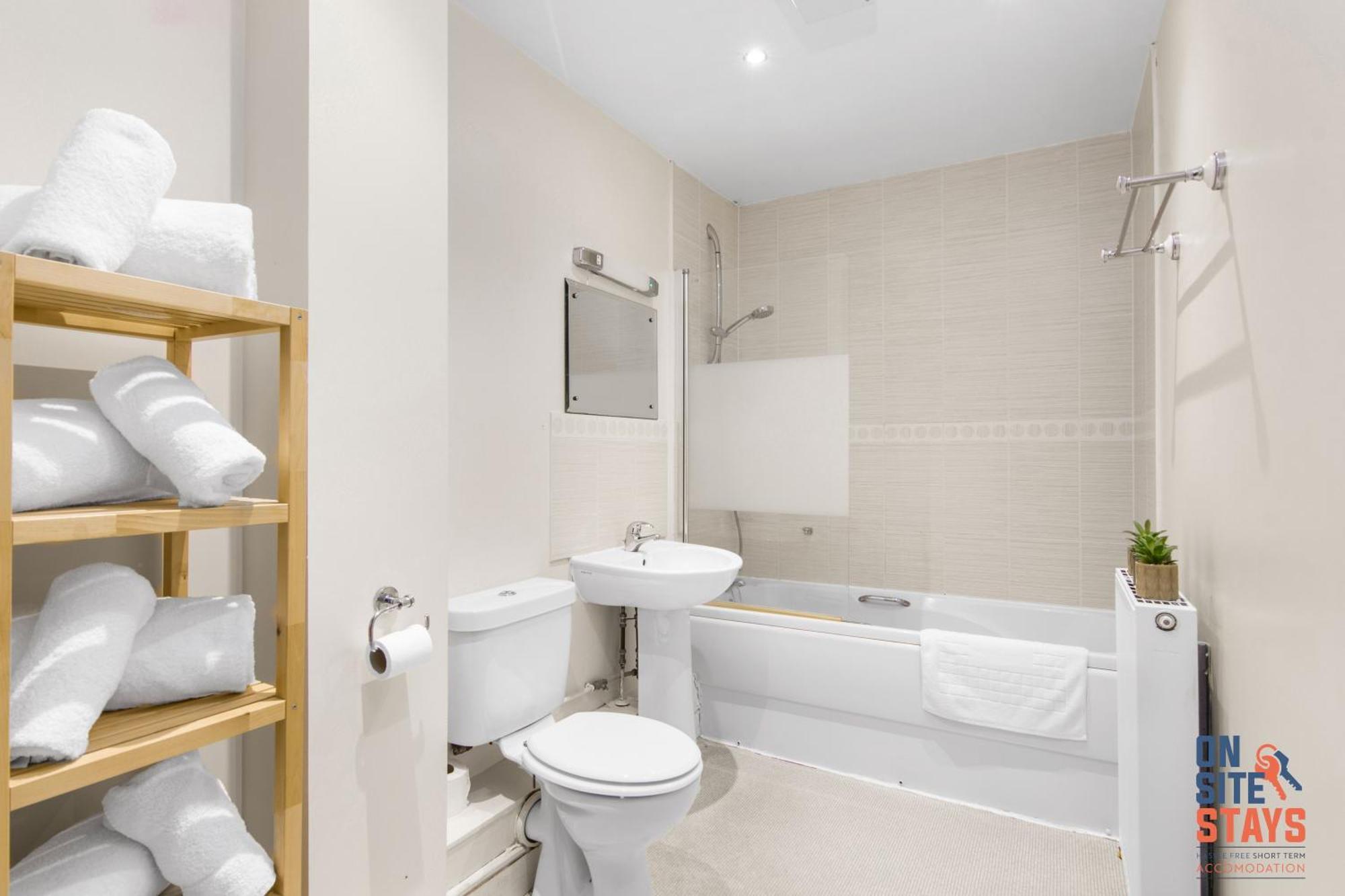 Onsitestays - Cosy 2-Bedroom Apartment With Free Parking, Wi-Fi & London Links Northfleet Luaran gambar